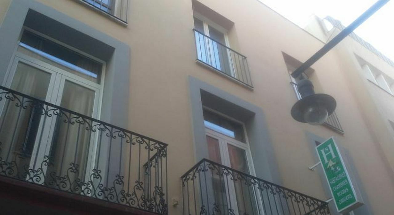 Neptuno Hostal Lloret de Mar Exteriör bild
